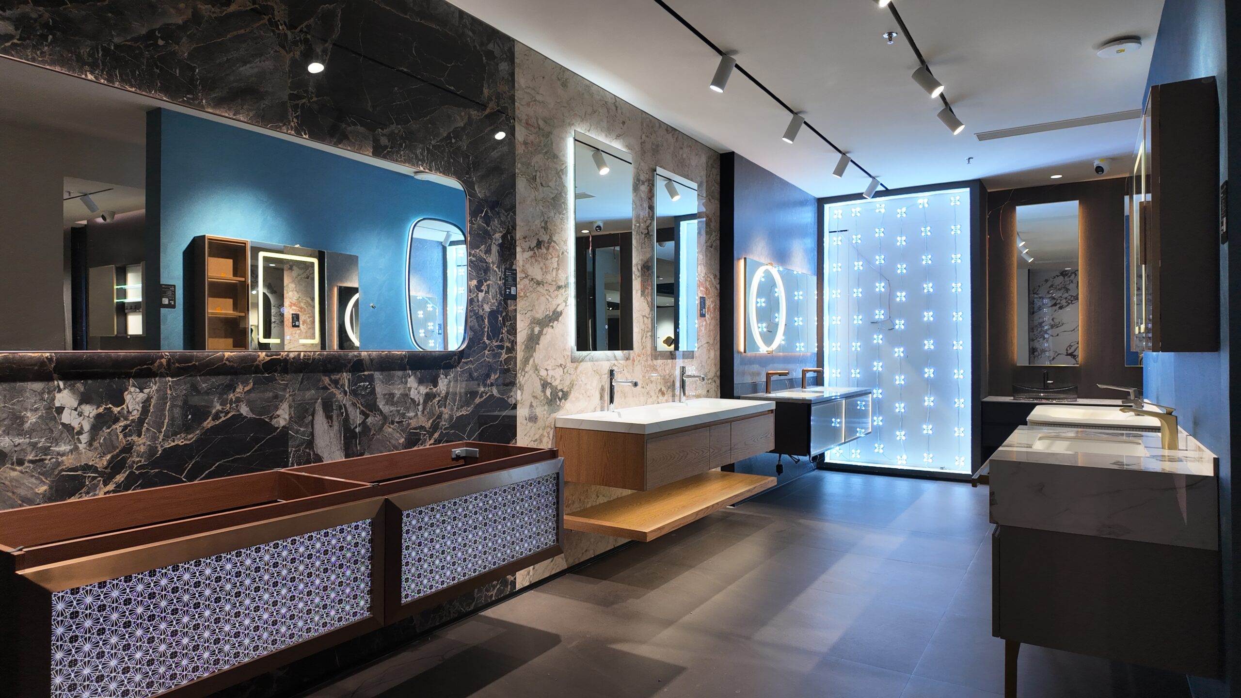 sanitary & furnishings